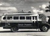 Também da Brusquense era este rodoviário sobre caminhão médio Ford alemão (fonte: Douglas Paza / egonbus).