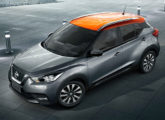 Nissan Kicks SL: com lançamento mundial nas Olimpíadas de 2016, foi nacionalizado no ano seguinte; marcante era seu teto cor laranja.