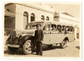 Ford 1938 com carroceria fechada, realizava a ligação entre São José do Rio Preto e Catanduva, via Potirendaba, Ibirá e Elisiário, no oeste paulista (fonte: Alexandre Magno Rozaboni / onibusbrasil).
