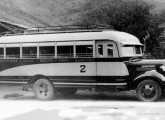 Chevrolet 1938 da catarinense Auto Ônibus Doege, que nas décadas de 40 e 50 operava a ligação rodoviária de 44 km entre Benedito Novo e Blumenau; a carroceria foi uma das cosntruídas pela própria operadora (fonte: site egonbus).