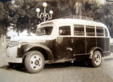 Pequeno lotação Chevrolet do Rápido Sul Brasileiro, de Joinville (SC), aplicado no transporte rodoviário entre as décadas de 40 e 50 (fonte: Paulo Lehman / egonbus).