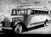 Ford 1940 da Auto Viação Catarinense, de Blumenau (SC) - provavelmente com carroceria de construção própria (fonte: site egonbus).