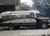 Chevrolet 1946 da Empresa Volrad Weege, de Timbó (SC), com carroceria de construção própria (fonte: site egonbus).