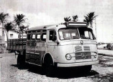 Mercedes-Benz 1959 com carroceria tipo "misto", parcialmente construída em estrutura metálica (fonte: site fortalezanobre).