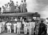 Ônibus Ford 1951 da Auto Viação Sertânia, de Sertânia (PE), realizando a ligação com Campina Grande (PB) (fonte: Ivonaldo Holanda de Almeida).