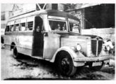 Ônibus sobre chassi alemão Büssing de 1947 - um dos primeiros veículos da operadora Vicasa, de Canoas (RS); note que a carroceria ainda trazia alguns traços dos ousados modelos anteriores.