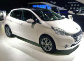 Totalmente novo interna e externamente, o Peugeot 208 teve sua estreia brasileira no Salão do Automóvel de 2012 (foto: LEXICAR).