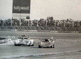 Phanton II (à direita), em uma prova de 1971 no autódromo de Tarumã (RS) (fonte: site blogdosanco).