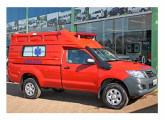 Picape Toyota Hilux como ambulância, mais uma das inúmeras transformações oferecidas pela Pick Up & Cia. 