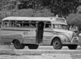 Lotação Magirus 1952, provavelmente com uma das primeiras carroceria Pilares, trafegando pelo bairro de Vila Isabel, Rio de Janeiro, em fevereiro de 1960 (fonte: Arquivo Nacional / memoria7311).