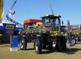 Distribuidor de fertilizante e sementes Pegasus 4.6 Air, com 220 cv, no Agrishow 2017: a partir de então todas as máquinas Pla receberam motores "eletrônicos" MWM (foto: LEXICAR).