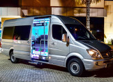 LimoVan, criação recente da Procópio: vans com arranjo interno de limusines, esbanjando todo o repertório kitsch disponível no mercado; na foto, um exemplar em Mercedes-Benz Sprinter. 