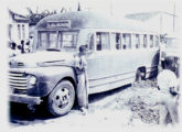 Ford 1948-50 operando no transporte urbano de Salvador (BA) nos anos 50 (fonte: Setransp Salvador).