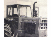 Também de 1982 é este trator agrícola CBT com cabine Real.      