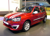 Modelo de entrada da Renault, o Clio (então rebatizado Novo Clio) teve o estilo atualizado em 2012 (foto: LEXICAR).