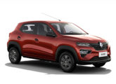 Renault Kwid 2023 (lançado em janeiro de 2022), aqui na versão de entrada Zen, identificável pelas calotas na cor cinza.