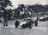 O carioca Luís Cardassi, mais freqüente piloto da Rio-Vê, na 2ª etapa do Campeonato Brasileiro de 1968 (foto: Autoesporte).