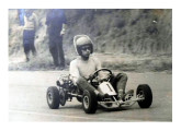 O ainda principiante Carol Figueiredo ao volante de um Rois-Kart (fonte: site nobresdogrid). 