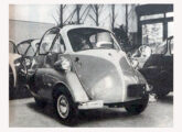 Vários Romi-Isetta expostos em agência de automóveis de São Paulo (SP) em 1958 (fonte: Manchete).
