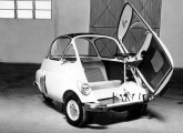 A primeira Romi-Isetta em foto oficial da fábrica.