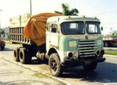 Equipado com talvez uma das últimas cabines fabricadas pela Drulla, ainda que mal conservado, este FNM continuava ativo em fevereiro de 1992, quando foi tomada a fotografia. 