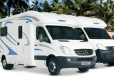 O menor motor-home da Santo Inácio, com 7,0 m de comprimento, montado sobre chassis-cabines Mercedes-Benz e Iveco.