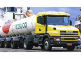 Scania T 114 G, de 360 cv, componente da Série 4, lançada em 1998, com a bela cabine-leito desenhada por Bertone.  