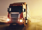 R 500 Highline, com motor V8, o mais potente e bem equipado Scania de 2007. 