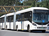 Protótipo do chassi biarticulado Scania com motor dianteiro, equipado com carroceria Caio (foto: Bruno Cândido).