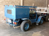A partir de um dos seus primeiros veículos foi construído este furgão para uso da empresa (foto: LEXICAR).