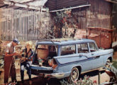 Anunciado como o primeiro utilitário de luxo produzido no Brasil, o espaço interno e acessibilidade do Simca Jangada foram à época comparados aos das caminhonetes norte-americanas.