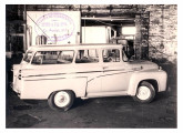 Picapes Ford 1959 transformada em caminhonete pela gaúcha Sturm (fonte: site showroomimagensdopassado). 