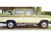 Cabine-dupla GB Special 1981 sobre picape Ford F-1000. 