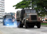 Dois Terex UAI M1-50 transitando por Juiz de Fora (MG) em 2011 (foto: Jorge A. Ferreira Jr.).