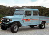 Cabine-dupla Toyota 1990.