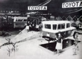 O stand da Toyota no Salão do Automóvel de 1962.