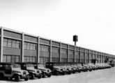 Primeiro lote de jipes Toyota produzidos na nova fábrica de São Bernardo do Campo, inaugurada em 1962.