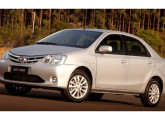 Etios sedã 2012.