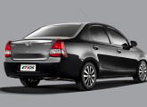 Etios Platinum sedã, série especial lançada em 2014 na tentativa de eliminar a imagem de pobreza do modelo.  