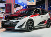 Yaris GR-S Concept, trazendo as cores da equipe esportiva Toyota Gazoo Racing (fonte: portal noticiasautomotivas).