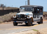 A seguir, cinco Toyotas 1994 transformados encontrados em Tibau do Sul (RN) em setembro de 2024, ...