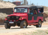 ... a caminho da travessia para Barra do Cunhaú, ...