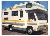 Camper Trailcar montada em caminhão leve Agrale (fonte: site portal.macamp).