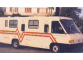 Unidade médica Trailcar; a empresa foi a única transformadora do país, nos anos recentes, a imprimir seu próprio estilo a este tipo de veículo.   