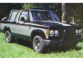 Chevrolet C-10 1986 com cabine dupla Transformium.