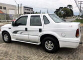 F-250 Tropiclassic de 2001, igual ao que ilustra a propaganda anterior.