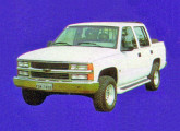 Chevrolet Silverado cabine-dupla da Tropick-Up's.   