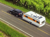 Em 2016 a marca Turiscar foi resgatada pela Santo Inácio; na imagem, o trailer 6.0 - modelo intermediário dos três primeiros lançados; o branco e laranja originais da Turiscar foram mantidos nos novos modelos.