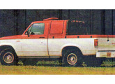 Picape Chevrolet com cabine Extracab. 