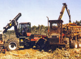 Máquina de corte 601 e transportador 636 N - os dois equipamentos florestais fabricados por poucos anos pela Valtra do Brasil nas instalações compradas à Implemater.   